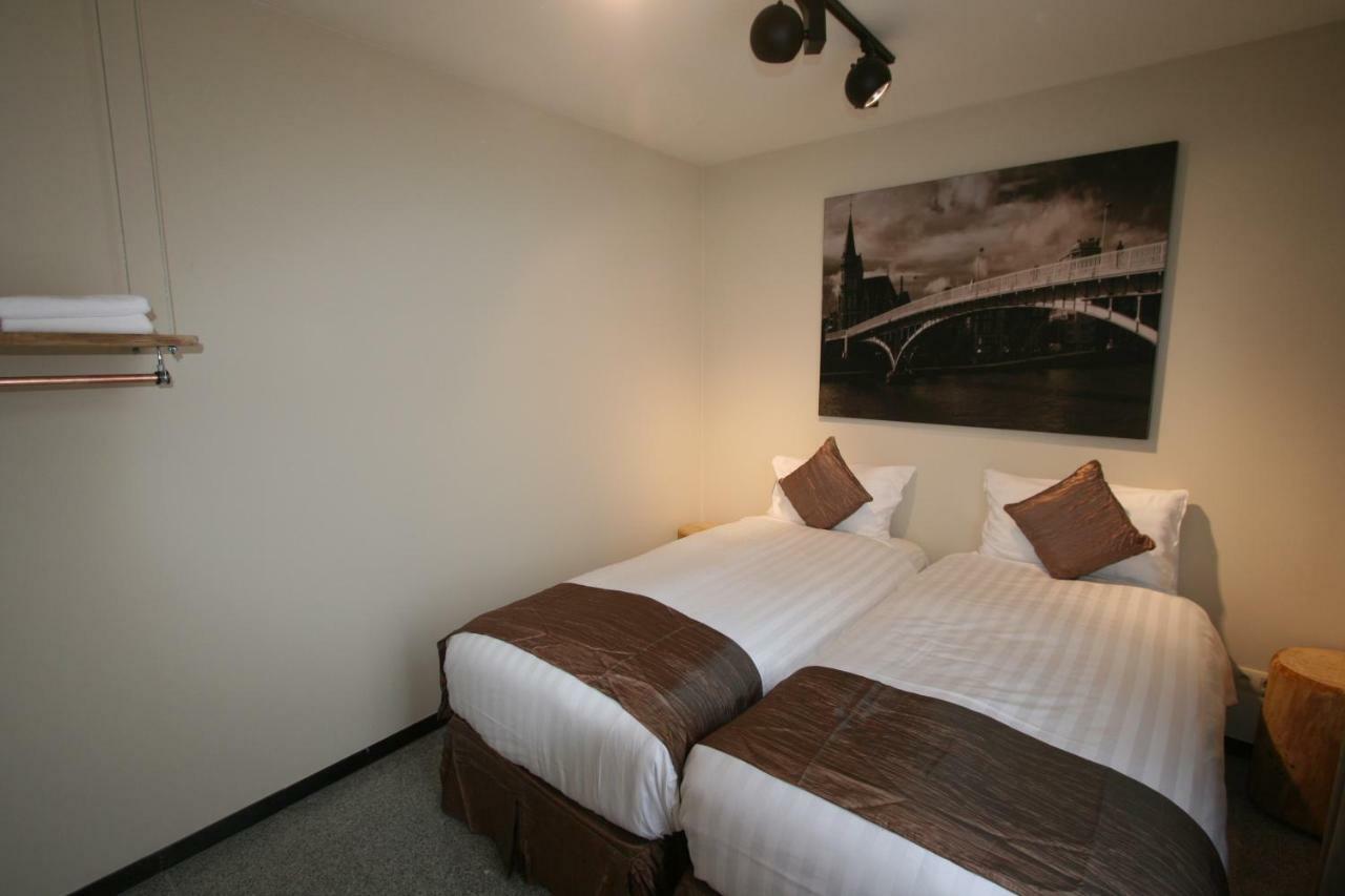 Amosa Liege City Centre Apart Regence 17 Экстерьер фото
